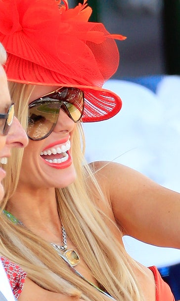 Coming to the Kentucky Derby? Leave the selfie sticks at home